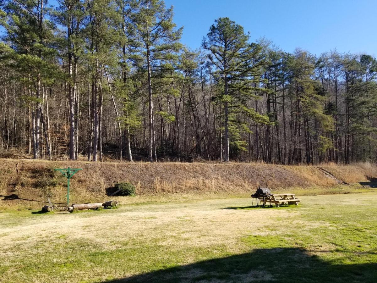 Blue Sky Inn- Complimentary Happy Hour Th-Sun, Veteran Owned, Full Breakfast, Best Green Space, 1 Mile From Blue Ridge, Fire Pit Exterior foto