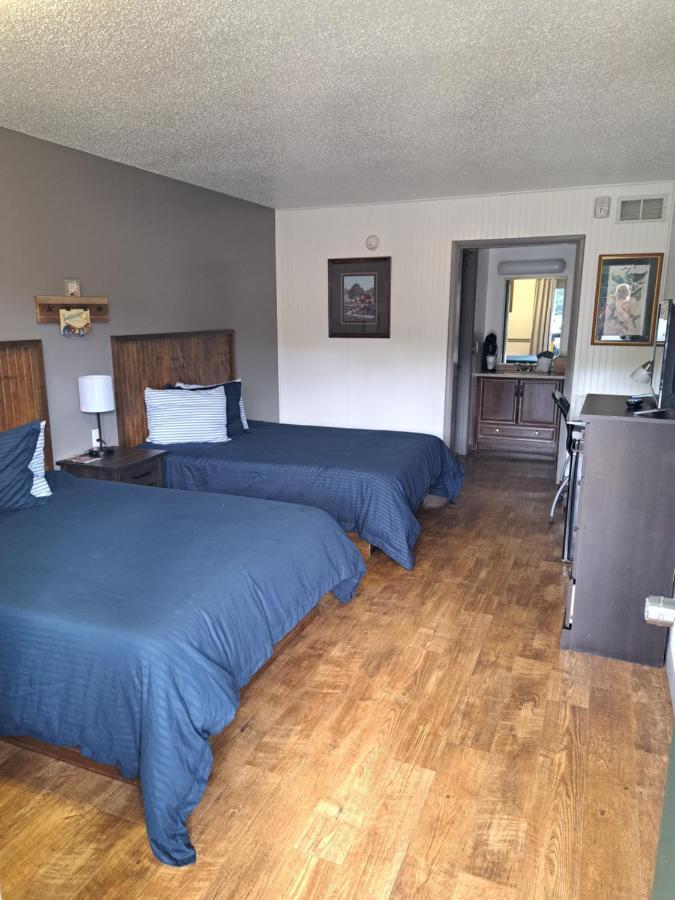 Blue Sky Inn- Complimentary Happy Hour Th-Sun, Veteran Owned, Full Breakfast, Best Green Space, 1 Mile From Blue Ridge, Fire Pit Exterior foto