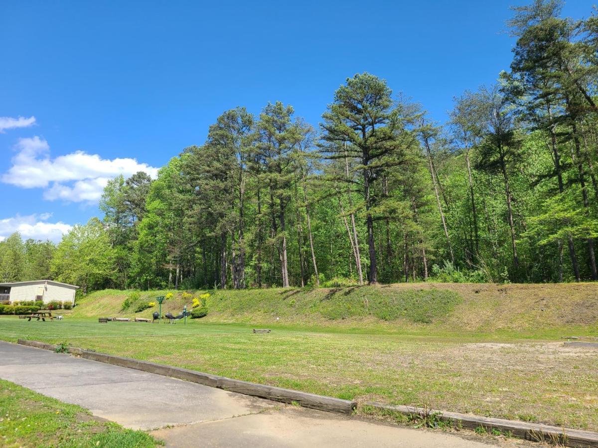 Blue Sky Inn- Complimentary Happy Hour Th-Sun, Veteran Owned, Full Breakfast, Best Green Space, 1 Mile From Blue Ridge, Fire Pit Exterior foto